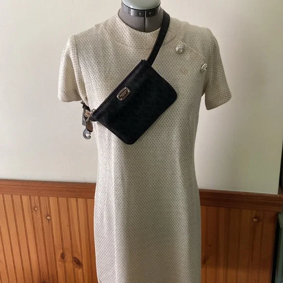 NWT Michael Kors Belt Bag Adjustable Strap Black Size L - Picture 3 of 9